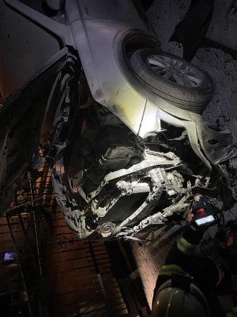 Požar v motornem predelu osebnega vozila v Žalni, 6.12.2023